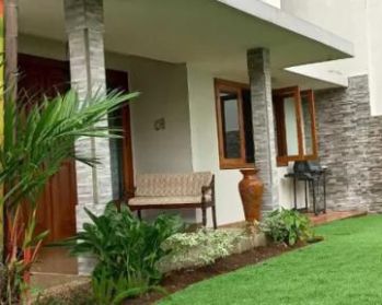 rumah graha family dekat wiyung, pakuwon indah, citraland